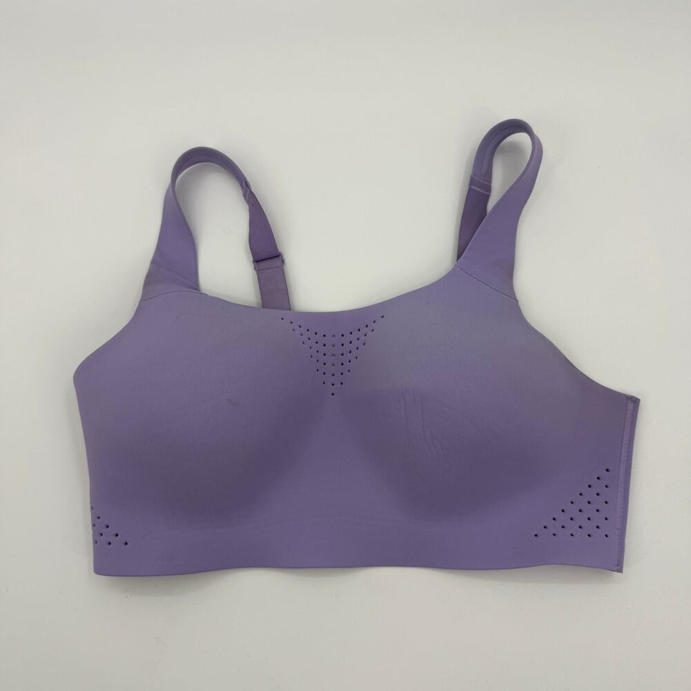 VICTORIA's SECRET Sports Bra Size 36D Body Wing Back Closure Adjustable Wireless